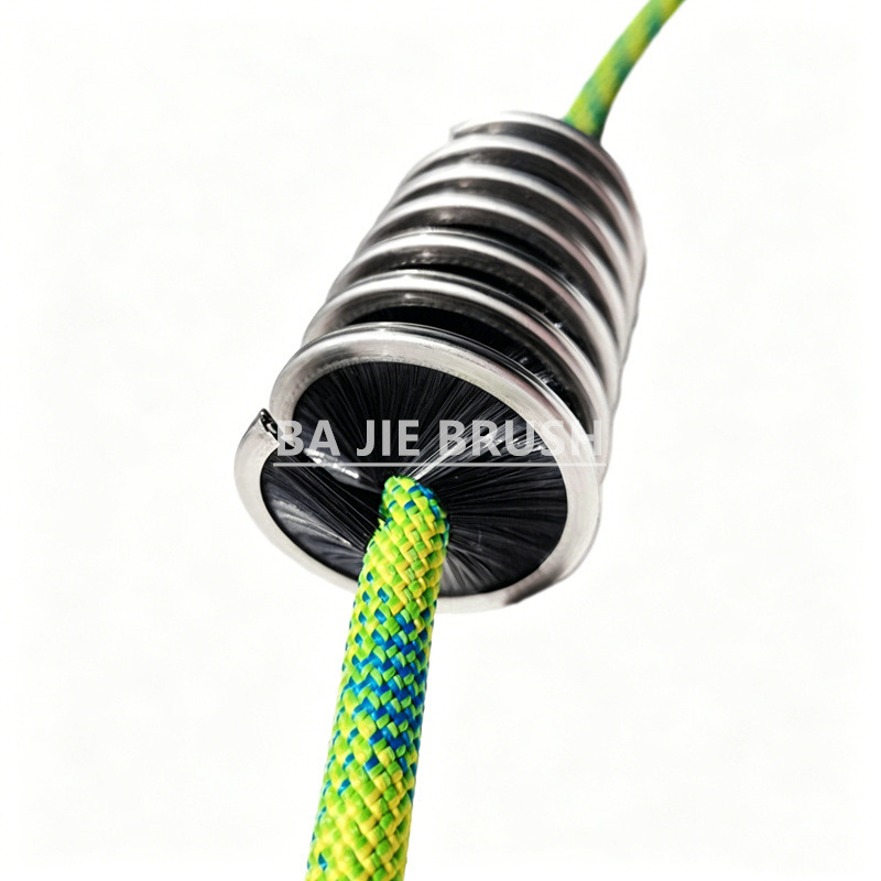 Climbing Rope Cleaning Spring Brush
